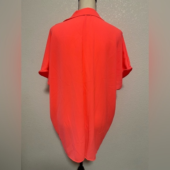 Heimish USA Blouse V-Neck Pullover - Picture 3 of 5